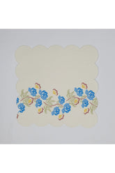 Zarif Şerit Çiçek Desenli Lazer Kesim Kokteyl Peçetesi